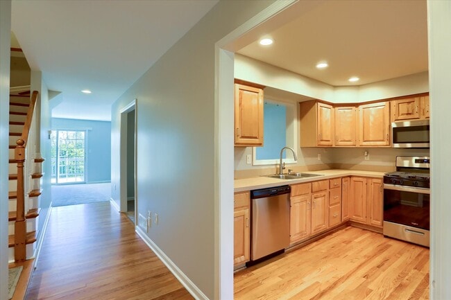 Building Photo - 523 Northstar Dr