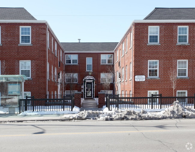 Building Photo - 338 Donlands Ave