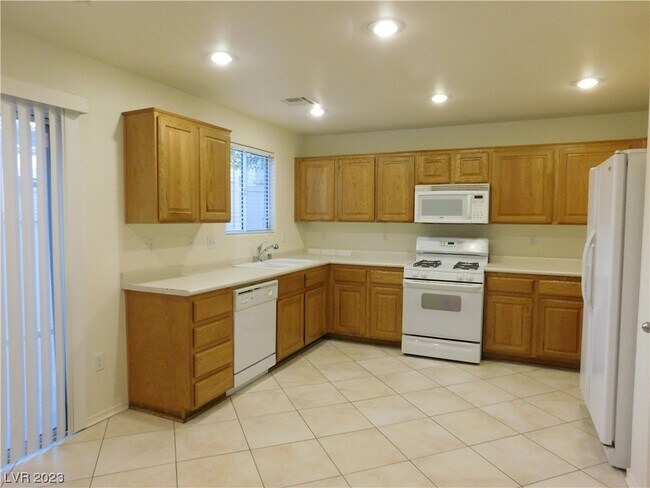 Foto del edificio - 7196 Plushstone St