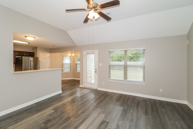 Building Photo - 8129 Jordan View Dr