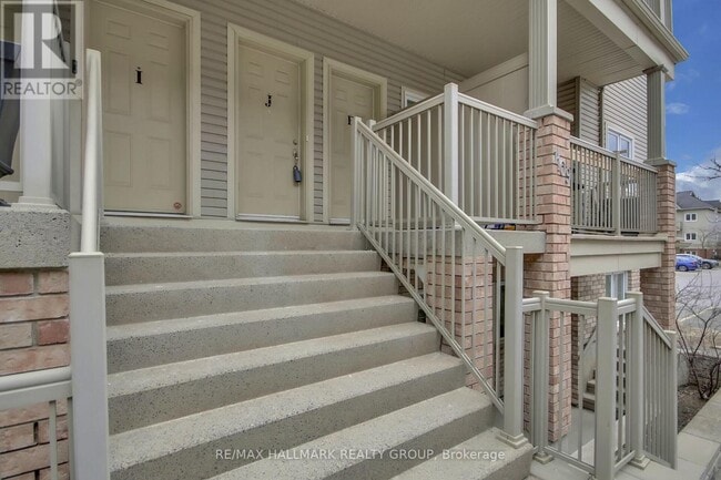 Building Photo - 1109 Stittsville Main St