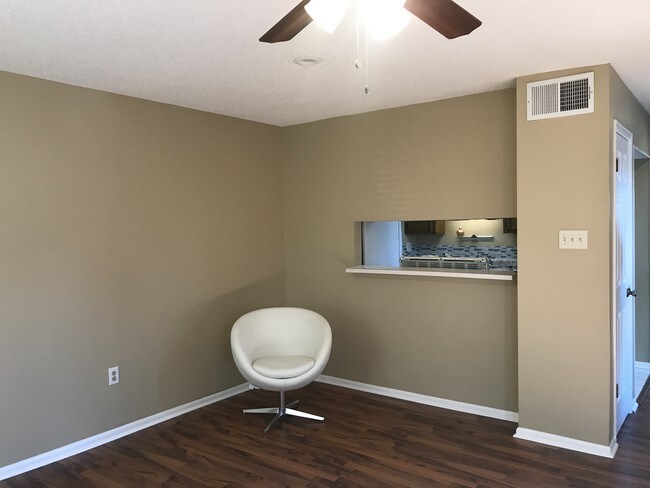 Foto del edificio - 5222 Butter Creek Ln