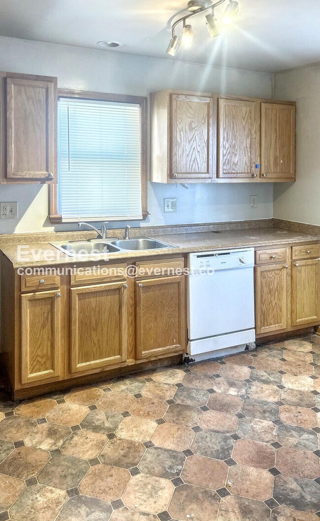 Foto del edificio - 4217 Stilmore Rd