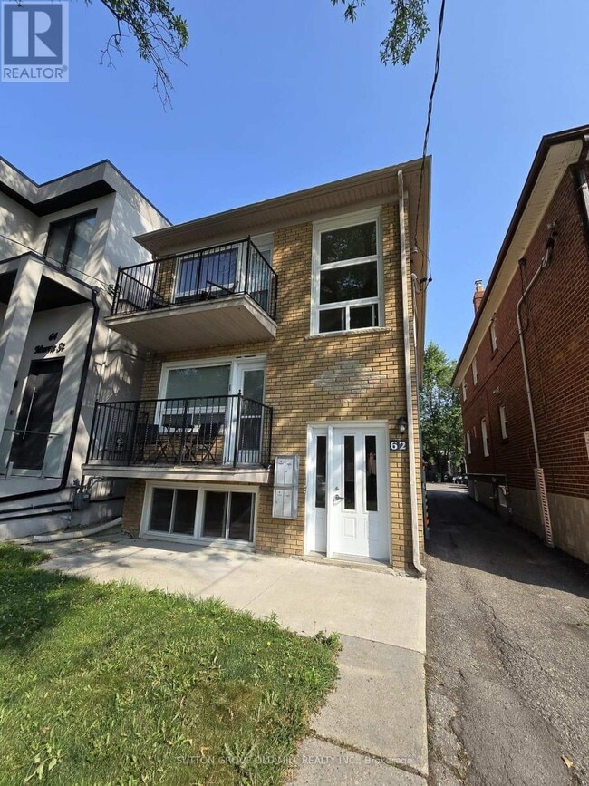 Building Photo - 62-62 Murrie St
