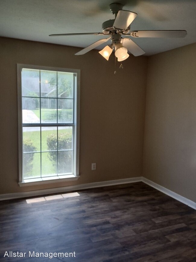 Building Photo - 3 br, 2 bath House - 519 Oak Ridge Way