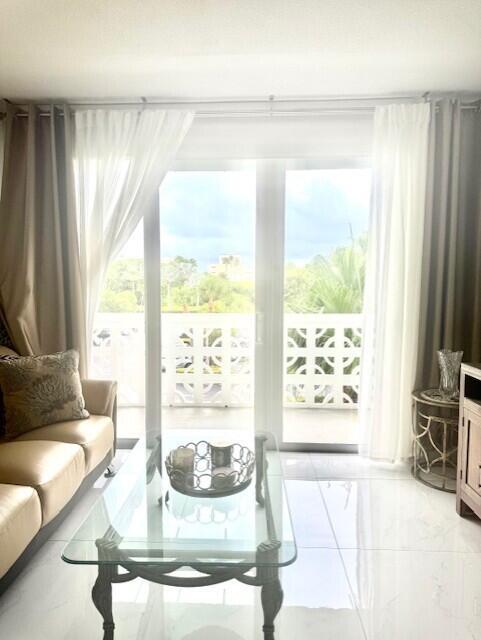 Foto del edificio - 2840 S Ocean Blvd