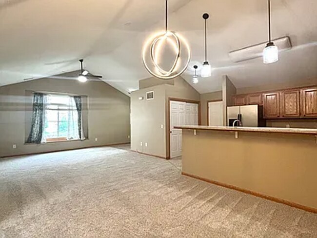 Foto del edificio - 1832 N 176th Ct