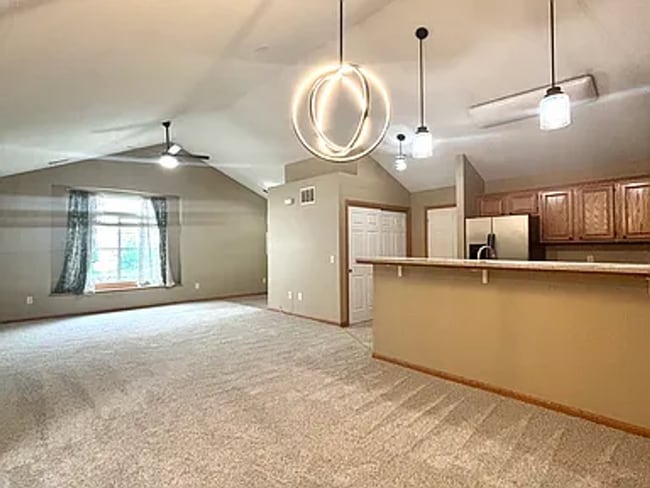 Photo - 1832 N 176th Ct House