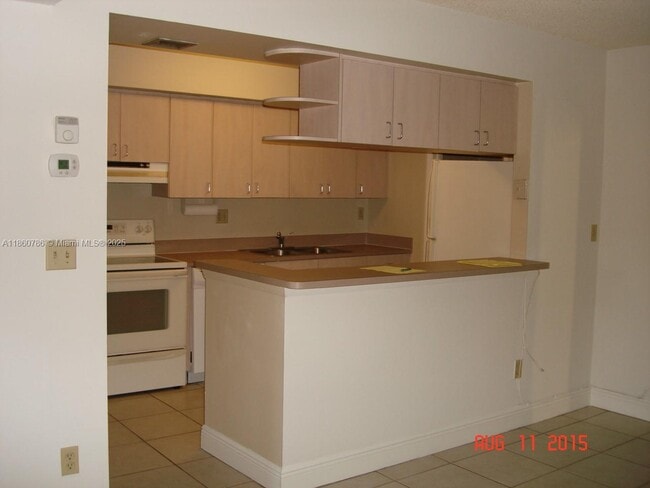 Foto del edificio - 8401 SW 107th Ave