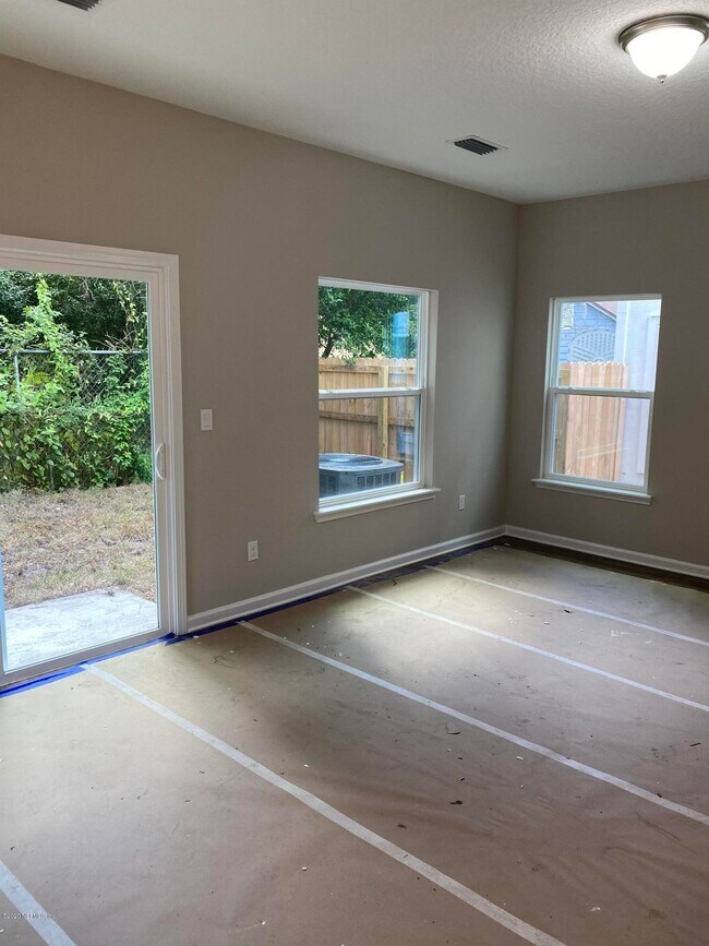 Foto del edificio - 2312 Wooddale St