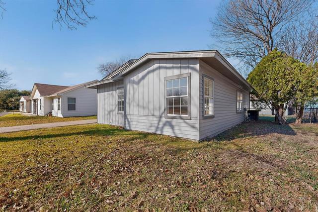 Building Photo - 2321 Blyth Dr