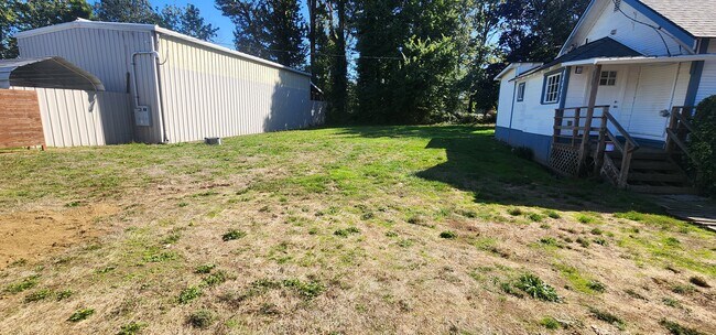 área del patio trasero - 12902 NW Marina Way