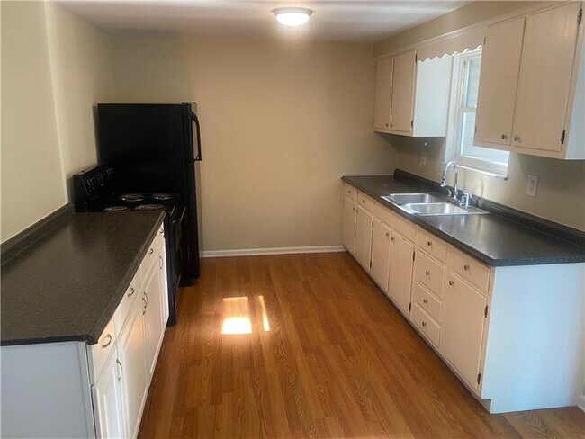 Foto del edificio - 108 Dana Lynn Dr