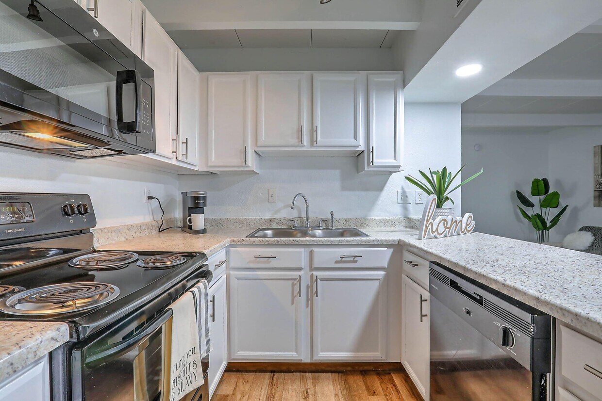 The Valencia Apartments Apartments in Albuquerque, NM