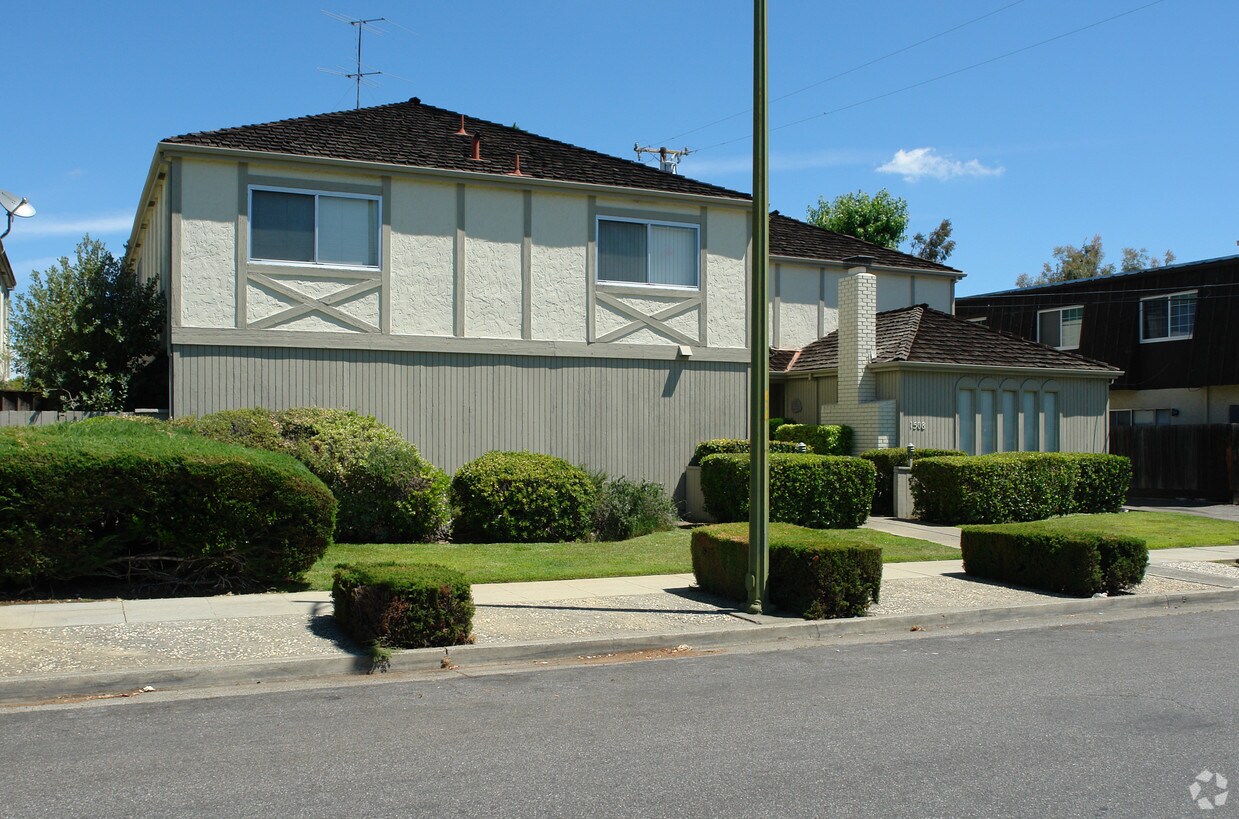 Building Photo - 1508 Brookvale Dr