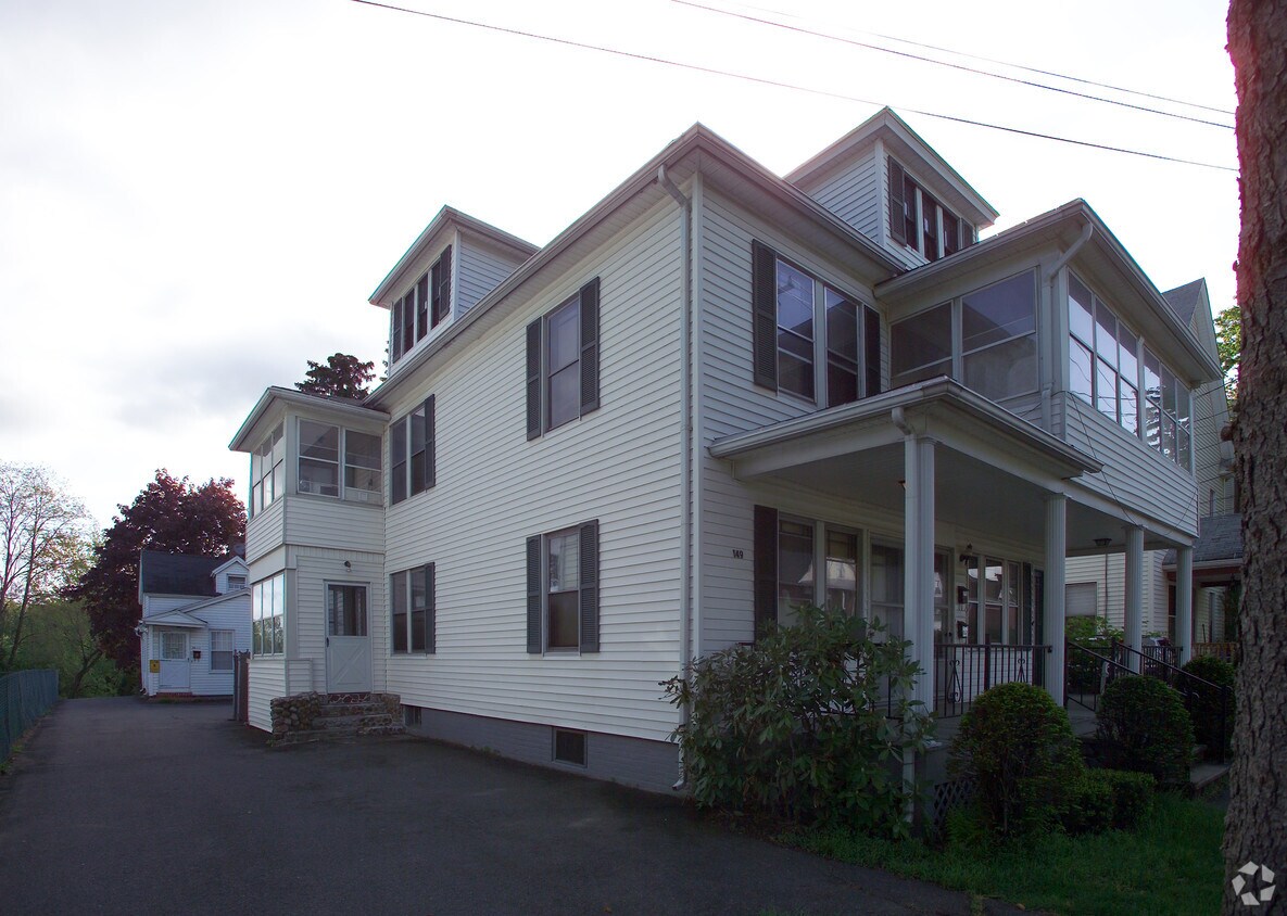 Primary Photo - 149-151 Hampden St