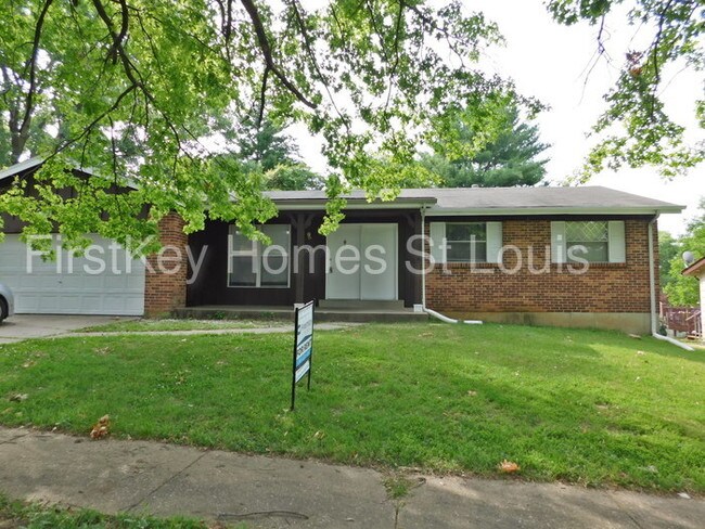 Building Photo - 1912 Lakemont Ln
