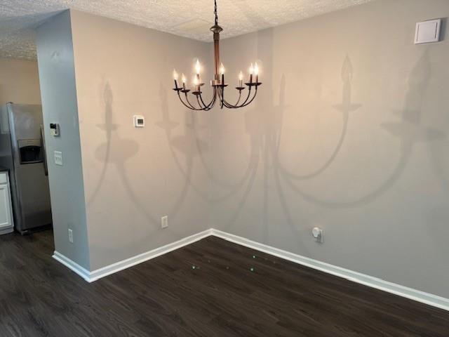 Foto del edificio - 220 Wild Flower Ln