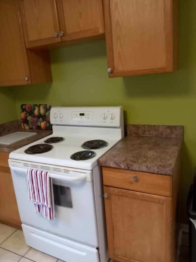 Primary Photo - 2036 W 38th St