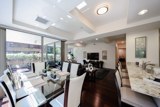 Foto del edificio - 7121 E Rancho Vista Dr