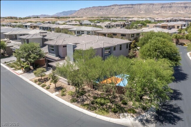 Foto del edificio - 47 Pristine Glen St