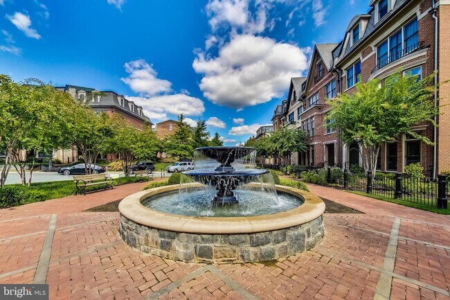 Foto del edificio - 10821 Symphony Park Dr