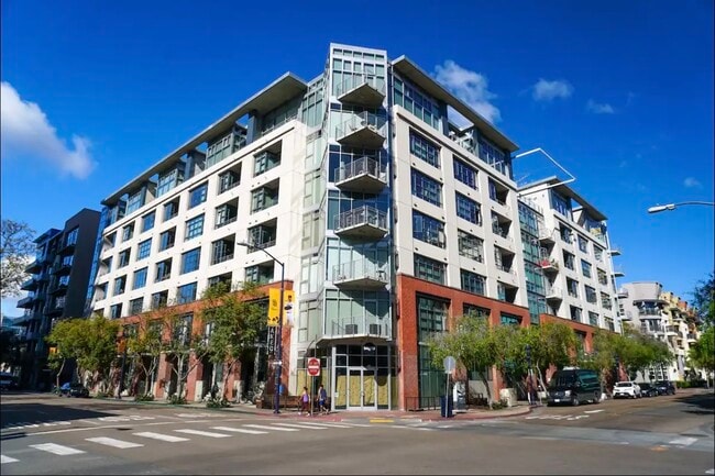 Building Photo - 1050 Island Ave