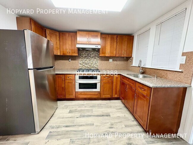 Foto del edificio - 1430 E 32nd St