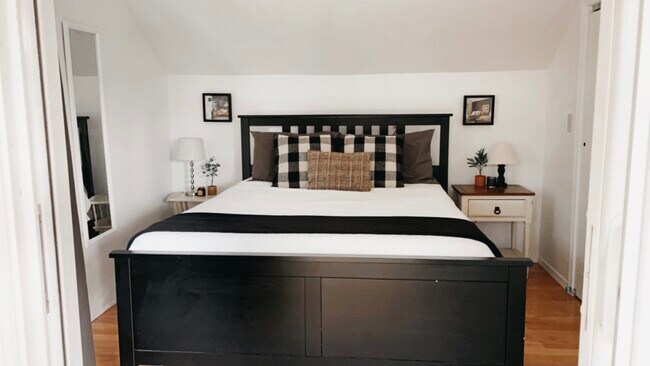 Foto del edificio - 1460 Pineloch Sun Dr