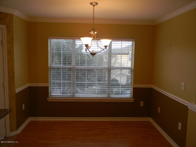 Foto del edificio - 7800 Point Meadows Dr