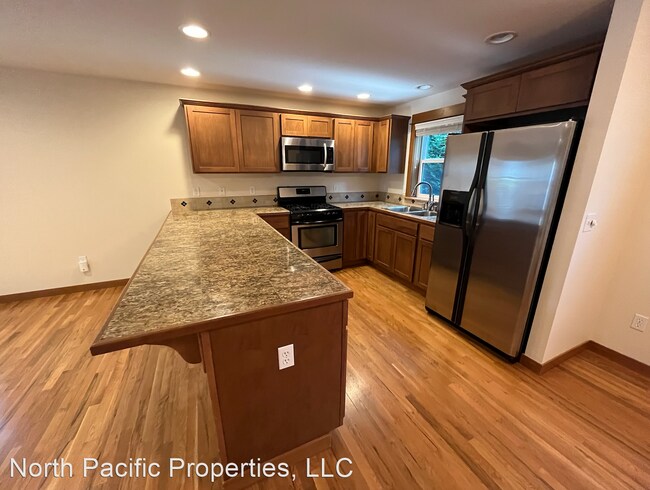 Foto del edificio - 3 br, 3.5 bath House - 9216 A Fremont Ave. N