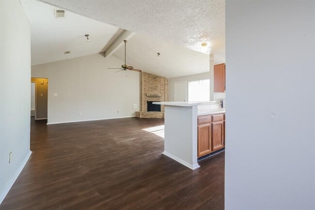 Building Photo - 2750 Sicklepod Dr