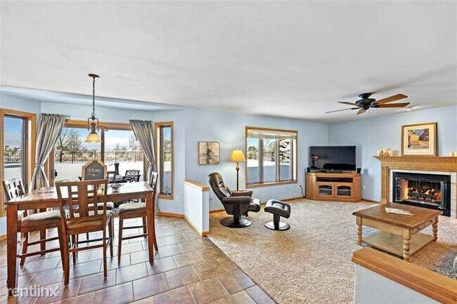 Building Photo - 4 br, 2.5 bath House - 426 Augusta Drive