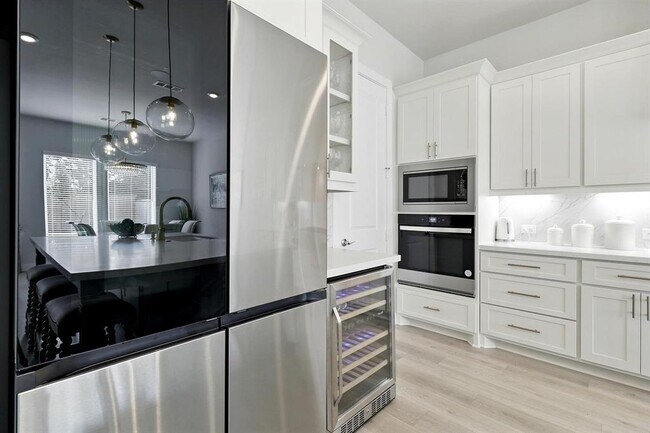 Building Photo - 26923 Arethusa Ct
