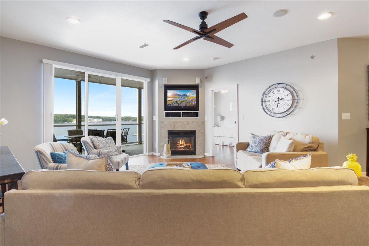 Foto principal - 1230 Lands End Pkwy