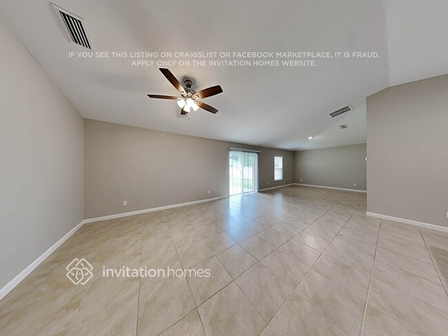 Foto del edificio - 1659 SW Realty St