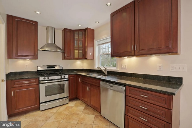 Building Photo - 11017 Marcliff Rd