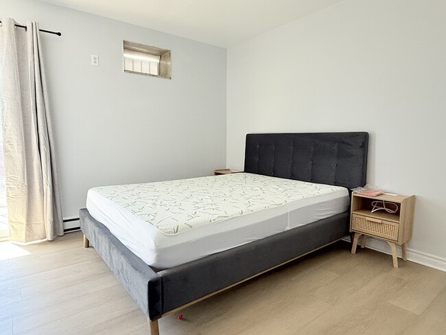 Photo du bâtiment - 1980 Wyandotte St W