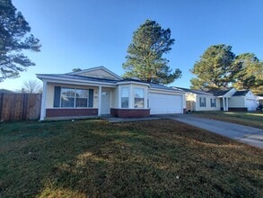 Building Photo - 3209 Essex Dr