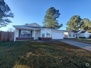 Building Photo - 3209 Essex Dr