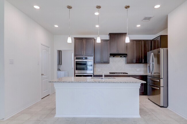 Building Photo - 1205 Desaix Dr