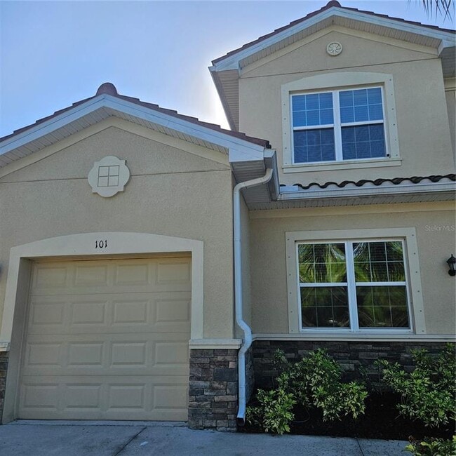 Building Photo - 8259 Enclave Way