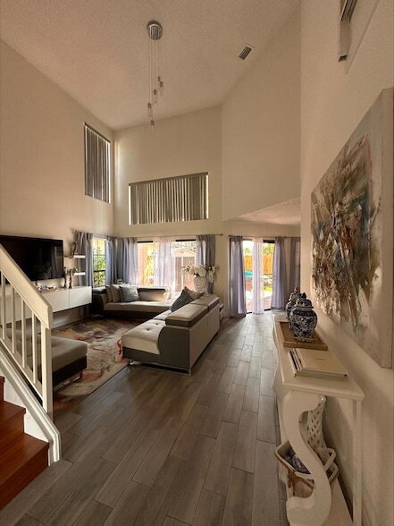 Building Photo - 1728 Shoreside Cir