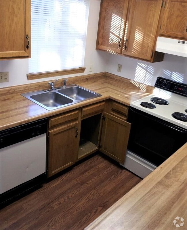 Building Photo - 3534 Queen Anne Way