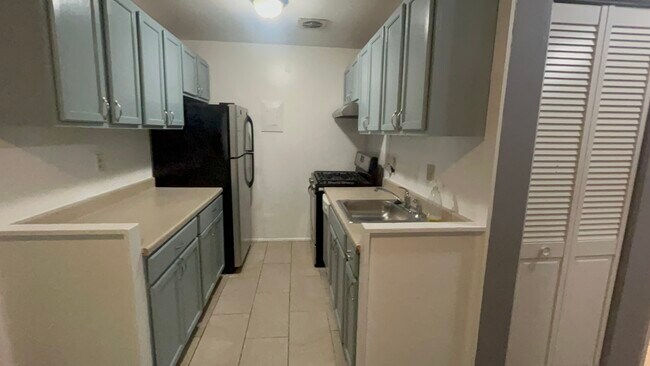 Kitchen - 5400 85th Ave