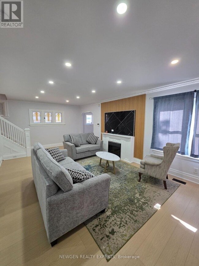 Photo du bâtiment - 5765 Dorchester Rd