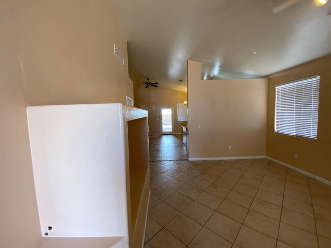 Building Photo - 7716 S Lions Spring Way