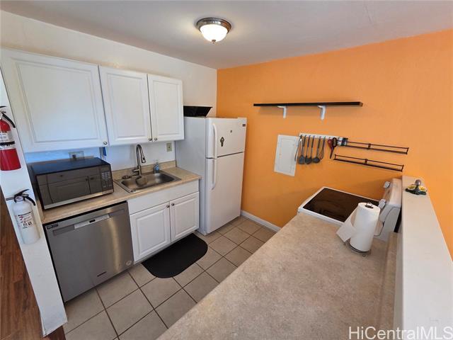 Foto del edificio - 84-687-687 Ala Mahiku St