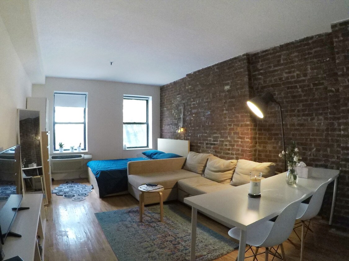 Primary Photo - 416 W 49th St