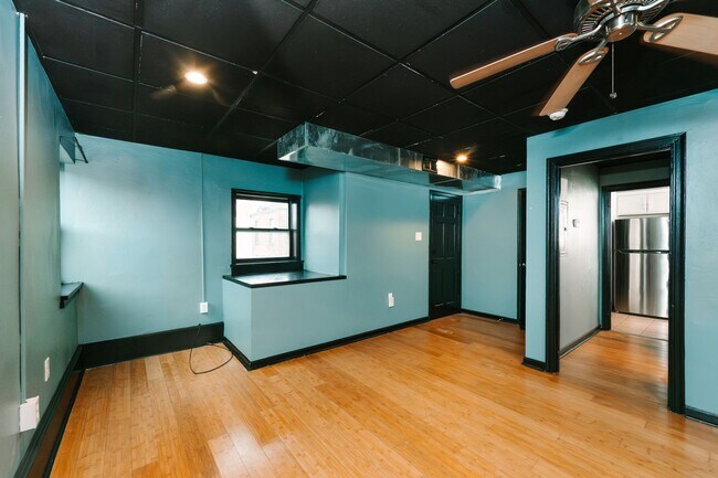 Foto del edificio - 922 Western Ave